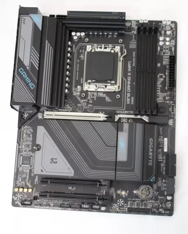 Gigabyte X870 Gaming X WIFI7